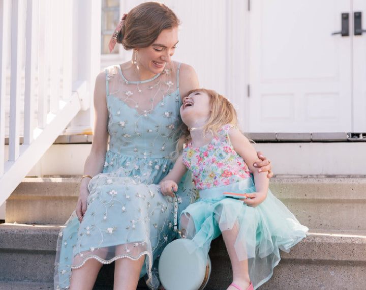 Making Memories with Mom: The Best Retro Outfit Ideas for Motherโs Day