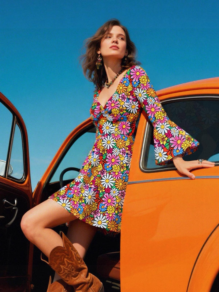 1960s Flare Sleeve Colorful Daisy Dress