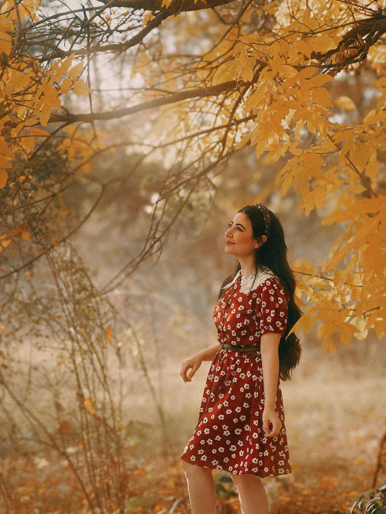 Red 1960s Floral Puff Sleeve Flared Dress