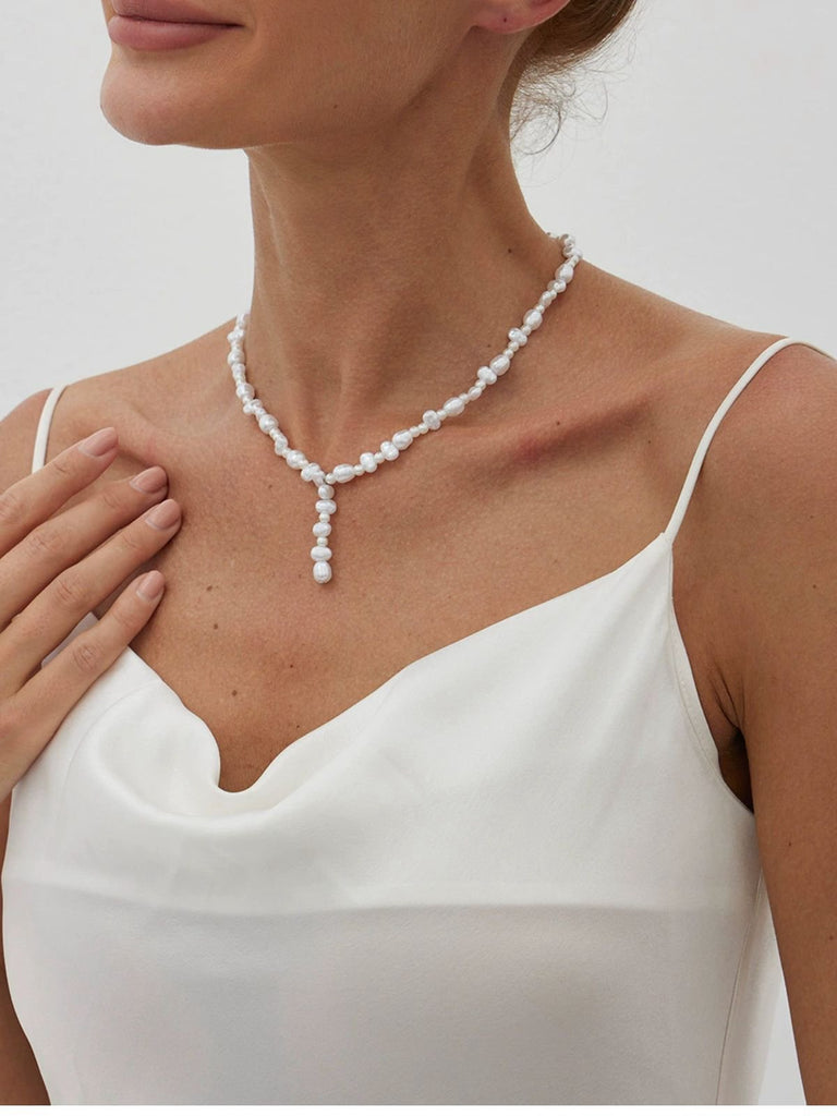 White Pearl Pendant Necklace