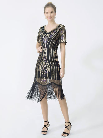 She slips into this 1920s Fringe Sequin Flapper Dress and suddenly it's a 1920s daydream