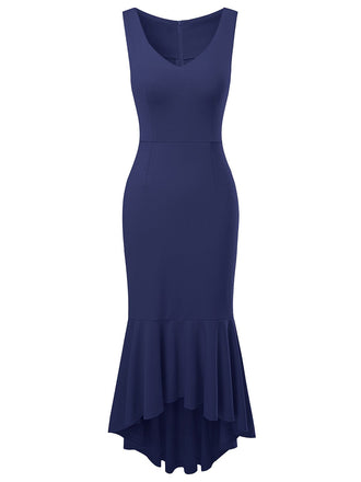 She slips into this 1930s V-Neck Sleeveless Ruffled Fishtail Dress and suddenly it's a 1930s daydream