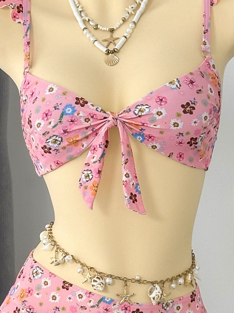 1940s Ditsy Floral Ruffle Strap Lace Trim Bikini Set, vintage swimsuit, pin-up swimwear - perfect for women who love vintage and retro fashion