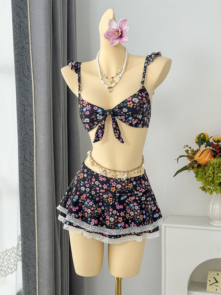 1940s Ditsy Floral Ruffle Strap Lace Trim Bikini Set, vintage swimsuit, pin-up swimwear - perfect for women who love vintage and retro fashion