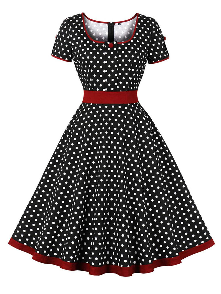 This 1950s Contrast Polka Dots Buttoned Dress wraps her in 1950s elegance, one twirl at a time