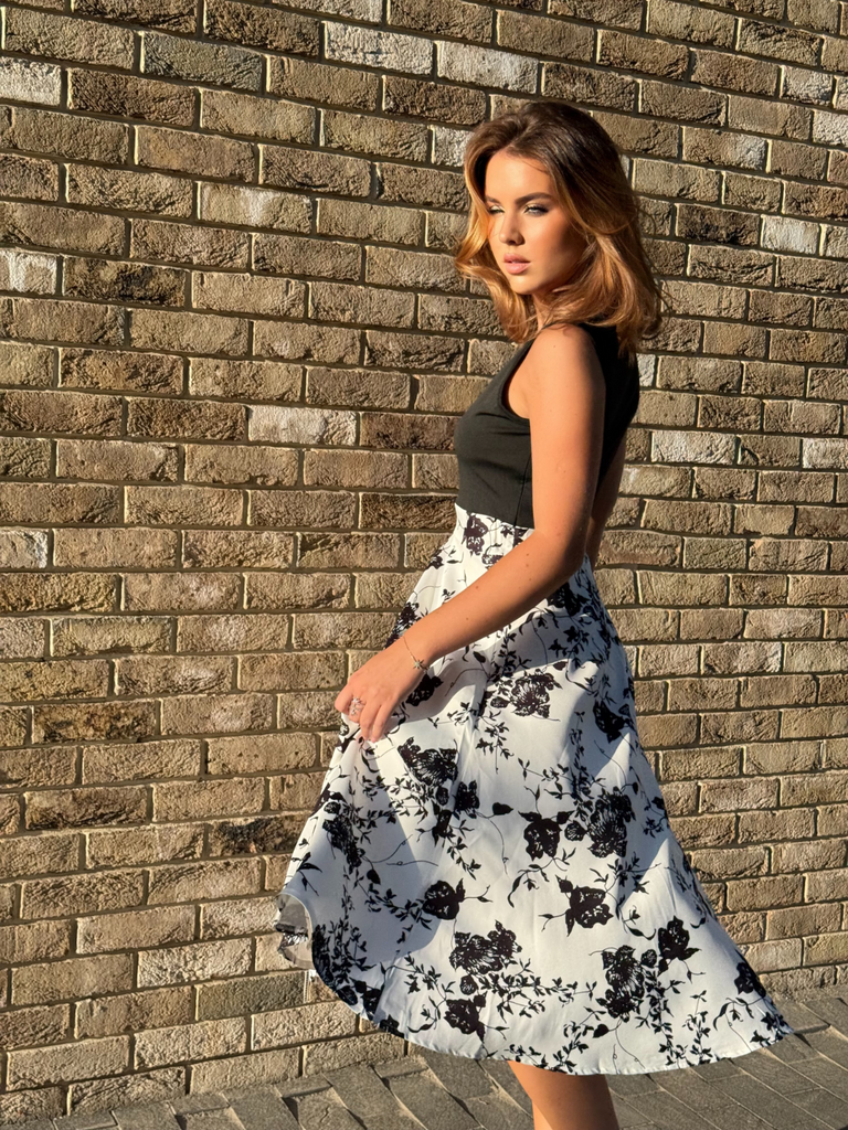 1950s Floral Swing Dress - vintage dress, retro fashion, rockabilly