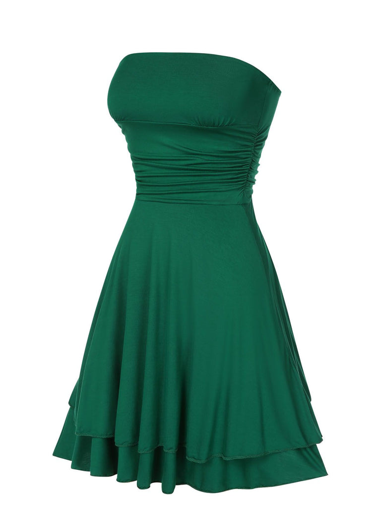 She slips into this 1960s Bandeau Solid Bodycon Dress and suddenly it's a 1960s daydream