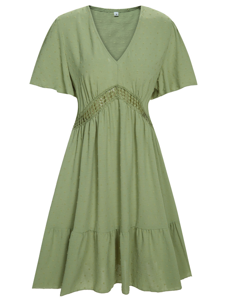 She slips into this 1970s Solid V-Neck Splicing Lace Flare Dress and suddenly it's a 1970s daydream