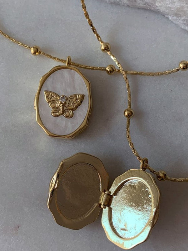 Vintage Butterfly Photo Frame Pendant Necklace