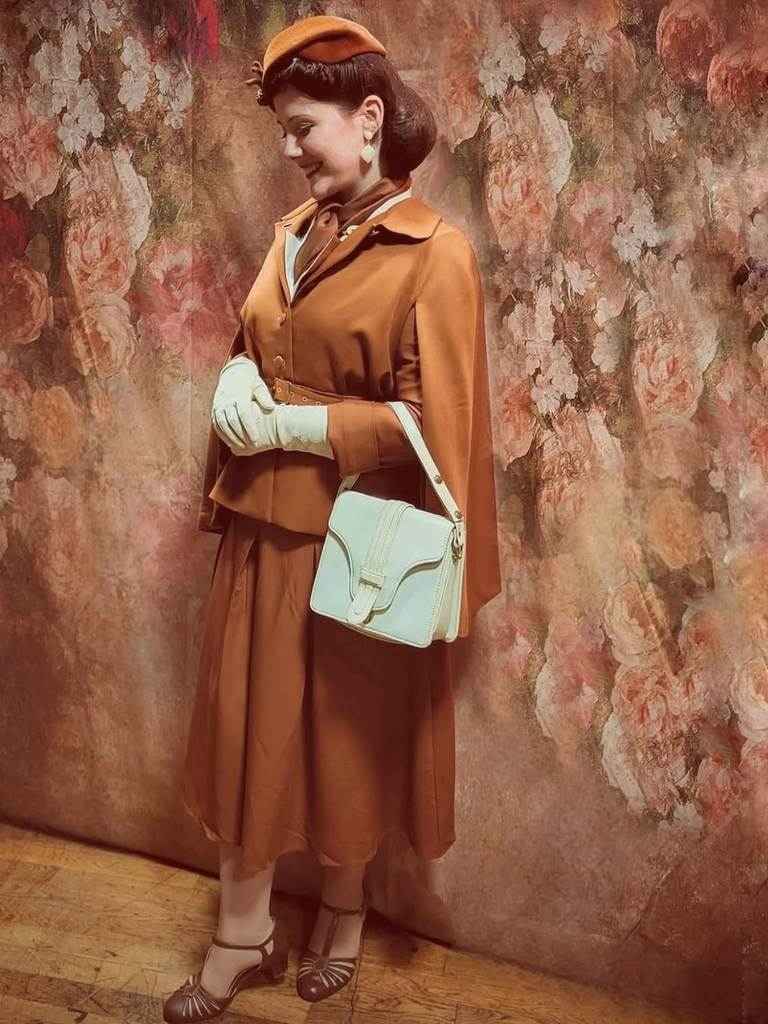 Camel Color 1940s Lapel Cape Coat