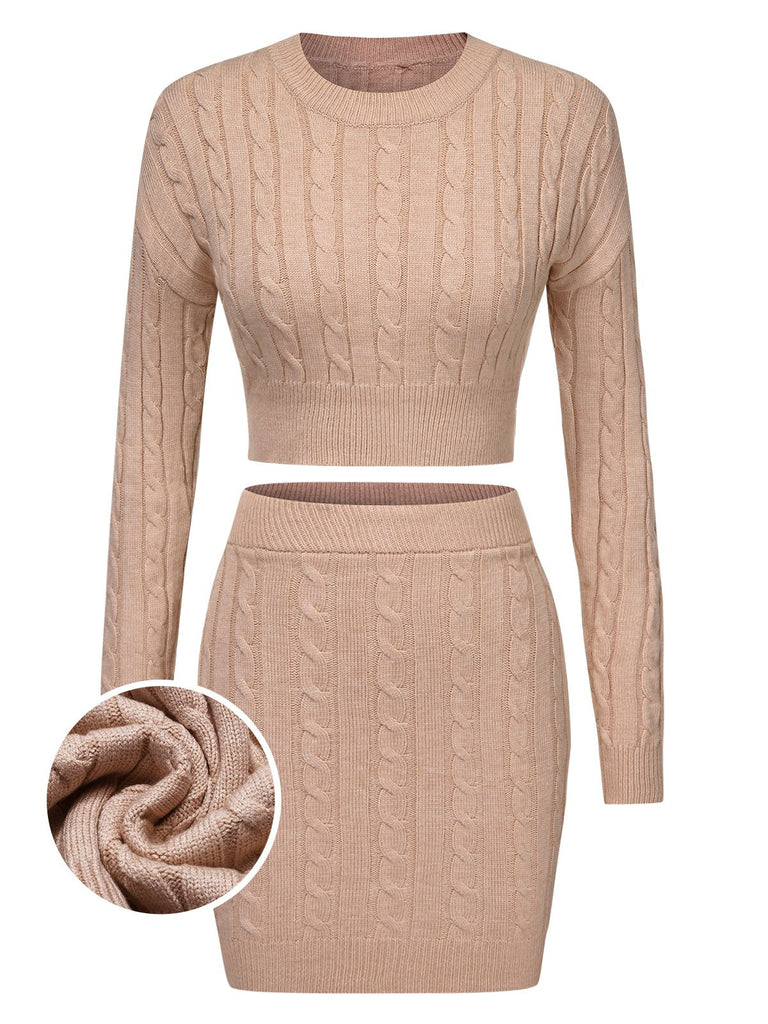She sways in this 2PCS 1960s Knitted Cropped Sweater & Skirt and it's pure 1960s magic