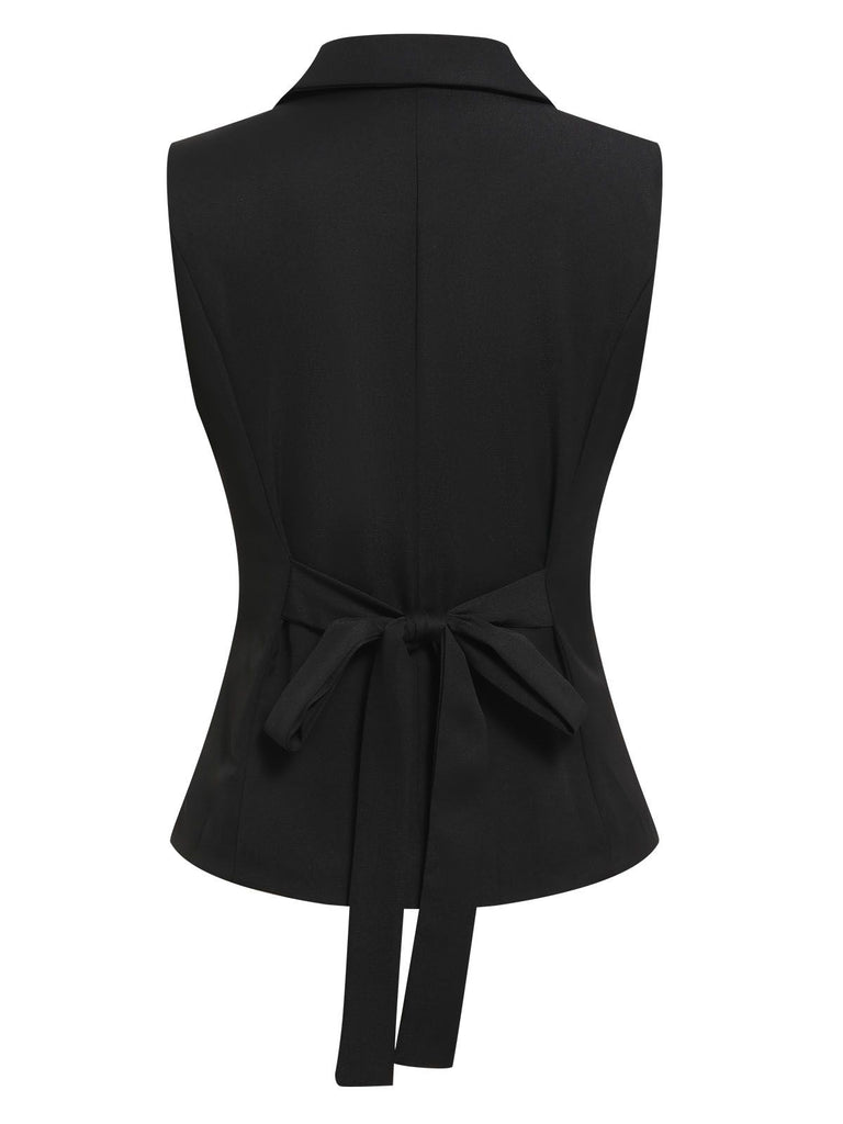 She pairs this 2PCS Black 1960s V-Neck Vest Top & Pleated Skirt with confidence and 1960s charm