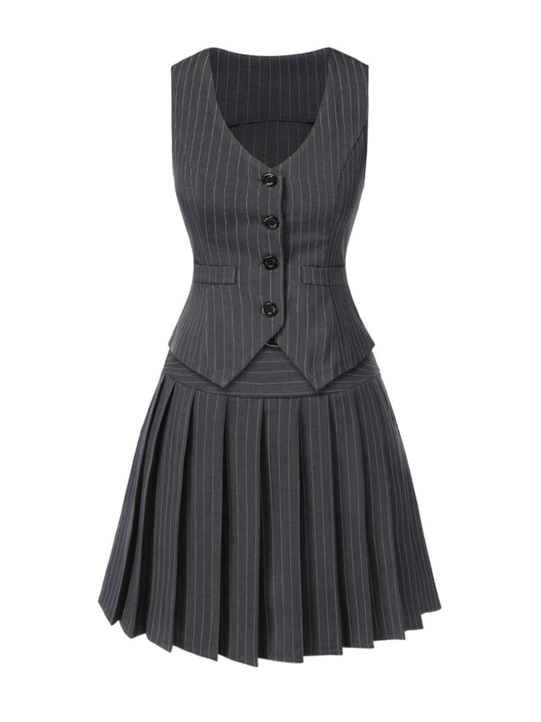 This 2PCS Dark 1960s Pinstripes Top & Pleated Skirt brings 1960s soul to her everyday