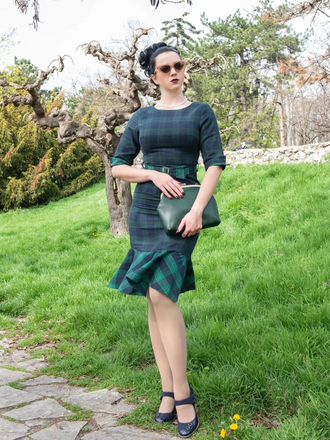 1930s Crew Neck Tartan Plaid Belted Mermaid Dress
