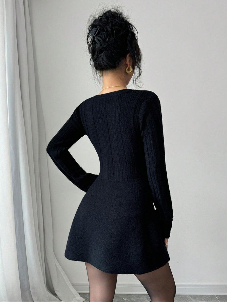 Black 1980s V-Neck Knit Sweater Dress