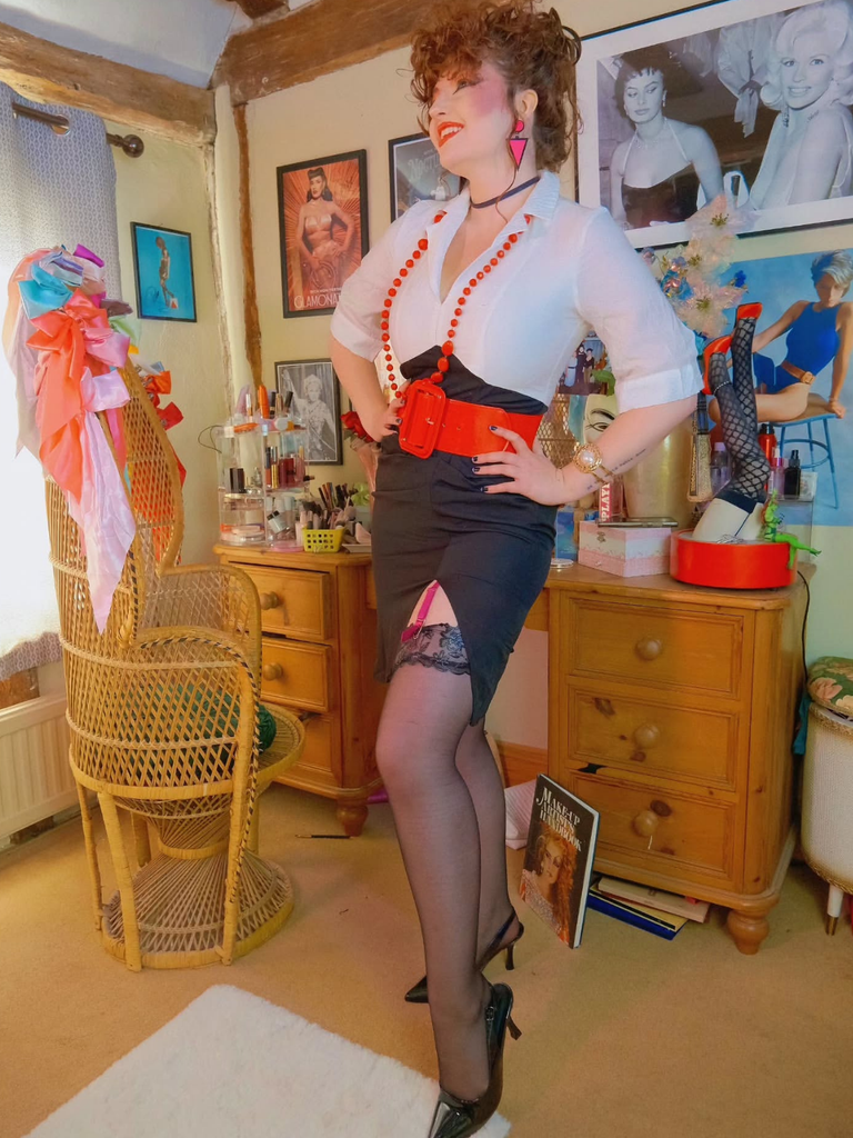 White & Black 1960s Notched Collar Ruched Bodycon Dress