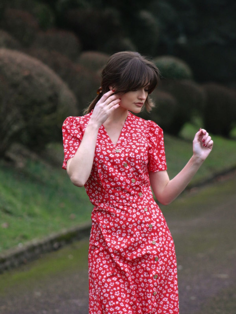 Red 1940s Floral V-Neck Added Button Dress