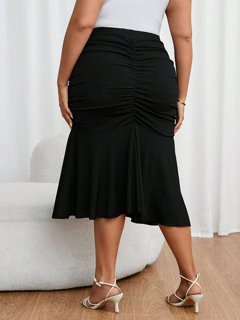 Black 1930s Solid Fishtail Skirt: 1930s grace for the woman who dances through life
