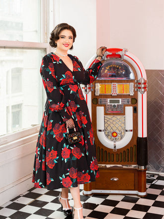 Black 1940s Rose Lantern Sleeved Lace-Up Dress: timeless style reimagined