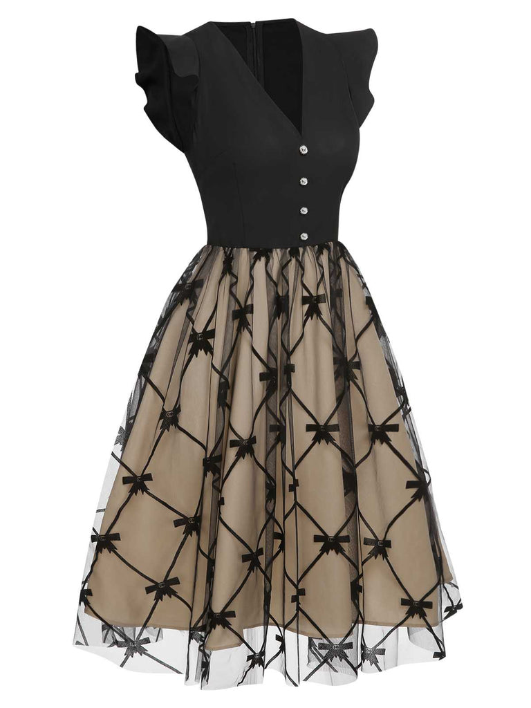 This Black 1950s V-Neck Bow Mesh Dress wraps her in 1950s elegance, one twirl at a time