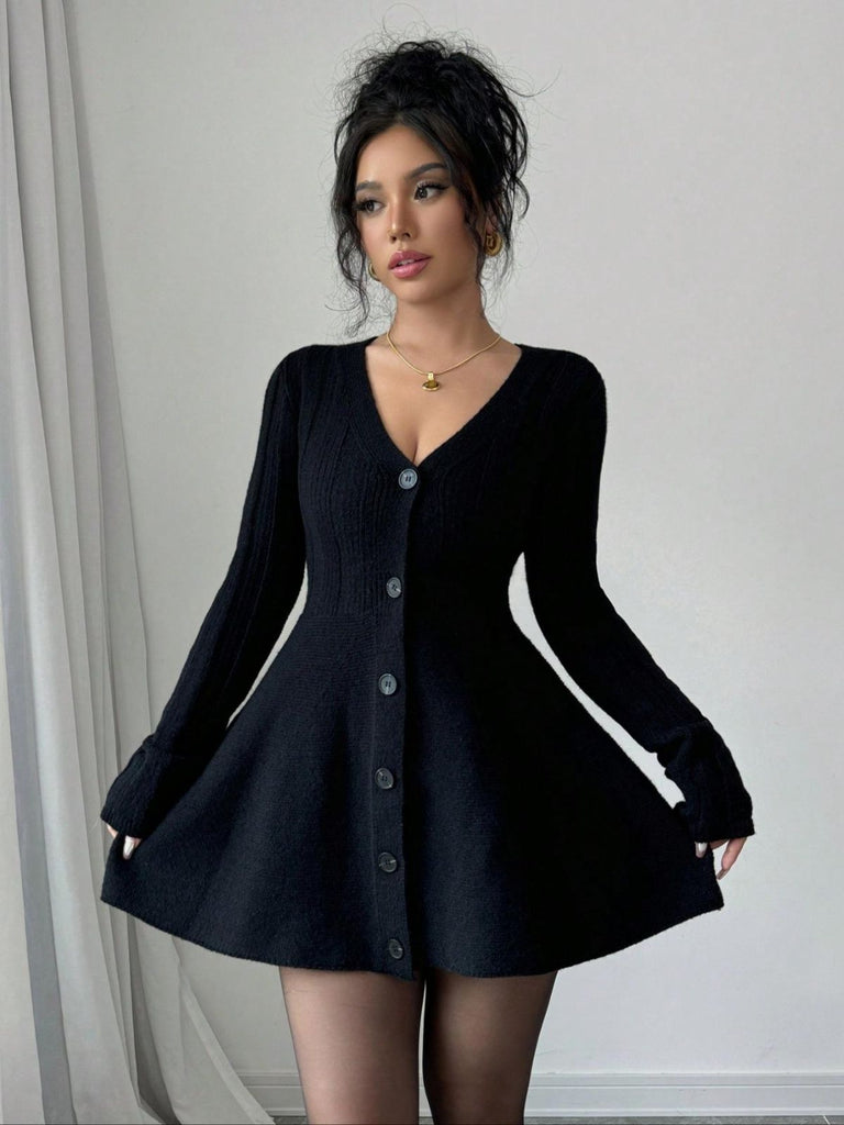Black 1980s V-Neck Knit Sweater Dress - vintage dress, retro fashion, classic black