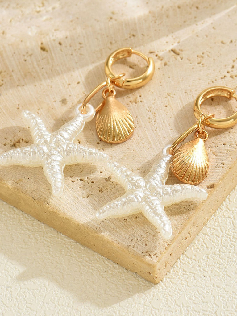 Gold Vacation Style Starfish Earrings - vintage fashion, retro style, classic elegance for vintage lovers
