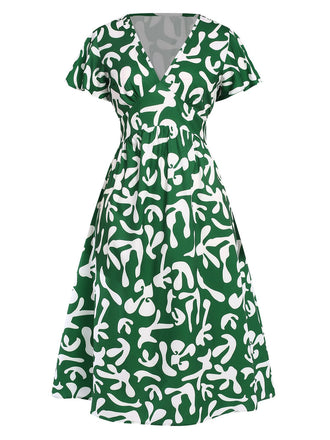 Green 1940s Colorblock Cap Dress, vintage dress, retro fashion - perfect for women who love vintage and retro fashion