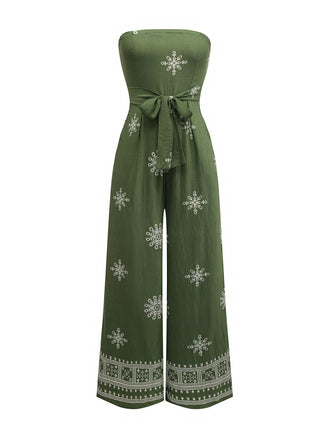 She finds her 1970s story in this Green 1970s Wide-Legs Bohemian Bandeau Jumpsuit
