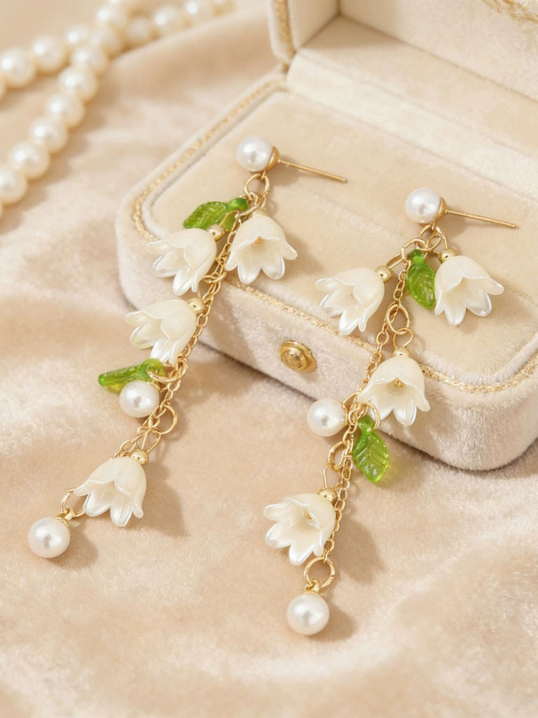 Green Floral Earrings Vintage Classic Accessory