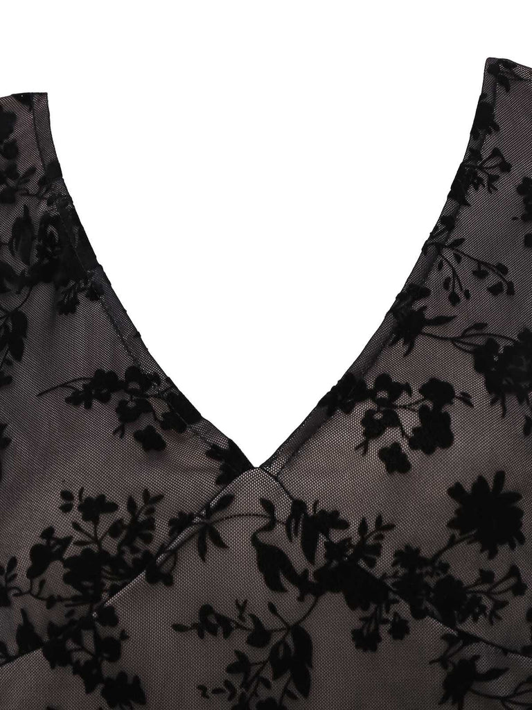 Black 1960s V-Neck Floral Lace Bodycon Dress