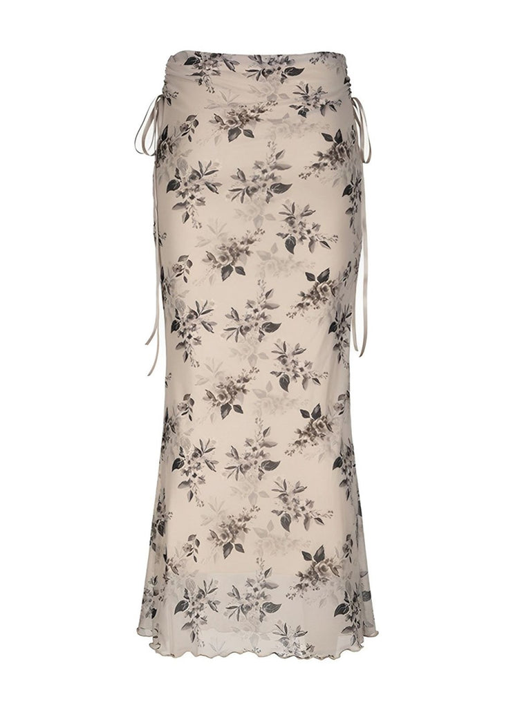 She sways in this Khaki 1930s Plants Double Mesh Fishtail Skirt and it's pure 1930s magic