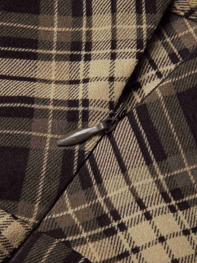 This 2PCS 1950s Beige Knitted Top & Plaid Pleated Skirt brings 1950s soul to her everyday