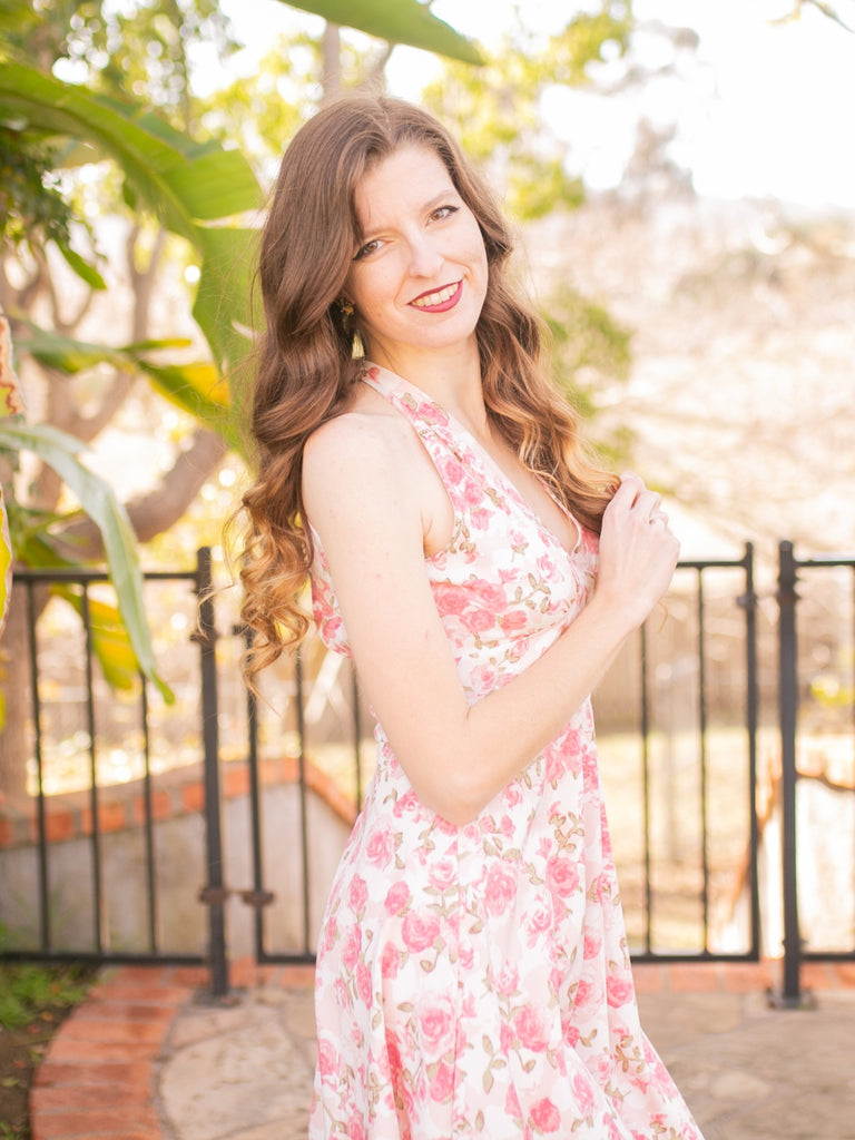 Pink 1950s Floral V-Neck Dress: where 1950s romance meets her modern spirit