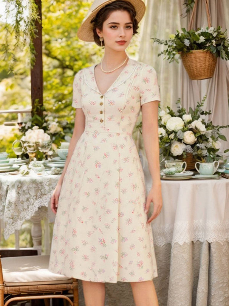 This Pure Cotton 1940s Puff Sleeves Floral Dress wraps her in 1940s elegance, one twirl at a time