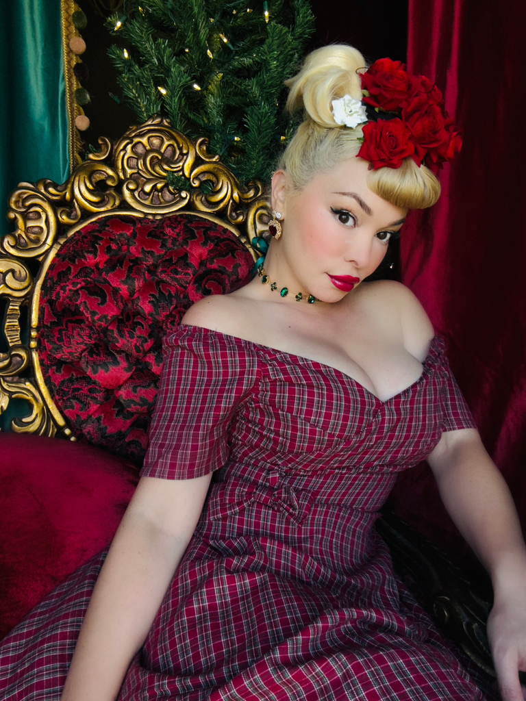 Red 1950s Plaid Ruched Sweetheart Neck Bow Dress - vintage dress, retro fashion, rockabilly
