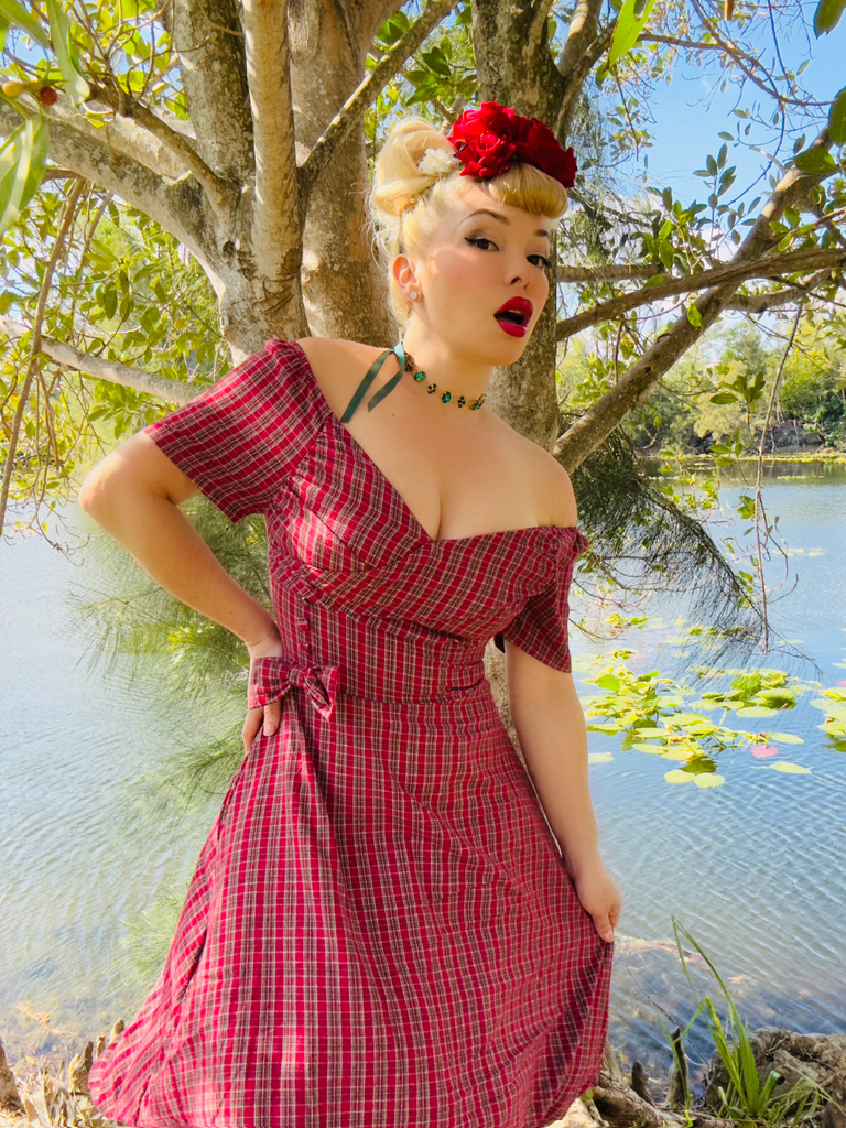 Red 1950s Plaid Ruched Sweetheart Neck Bow Dress - vintage dress, retro fashion, rockabilly