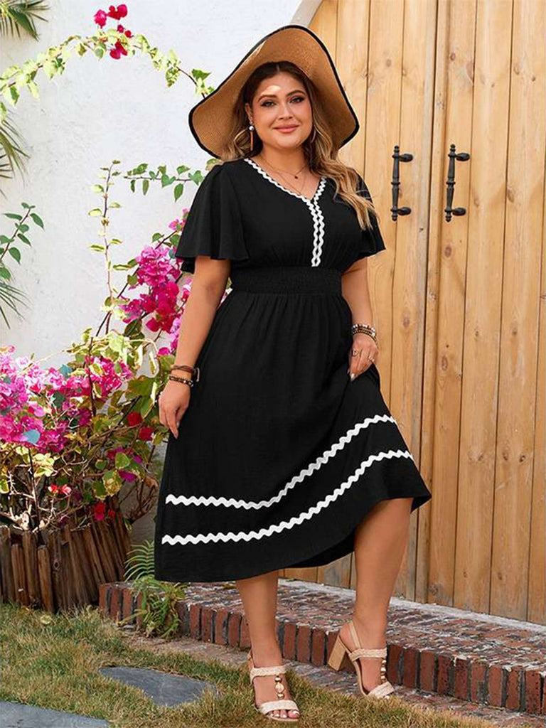 [Plus Size] Black 1950s Solid Wavy Edge V-Neck Dress