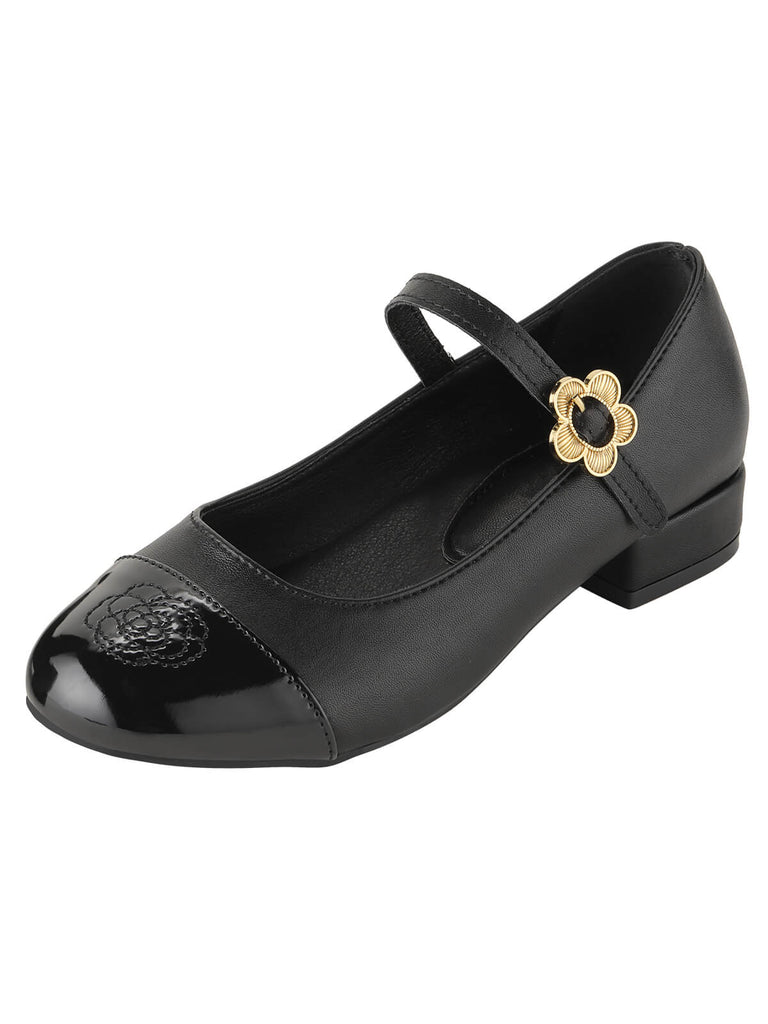 Round Toe Flower Buckled Shoes