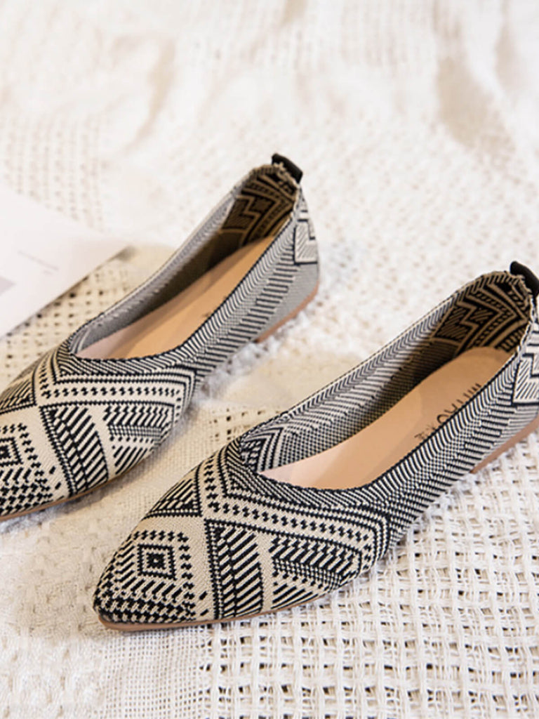 Knitted Jacquard Pointed Flat Shoes