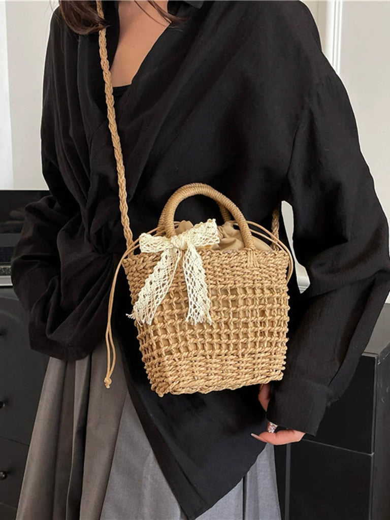 Vintage Boho Bow Straw Handbag — the 1950s finishing touch that makes her outfit sing