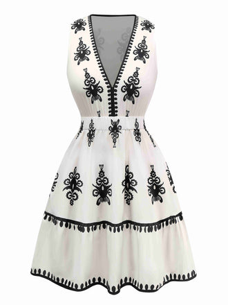 White 1970s Deep V Boho Floral Dress - vintage dress, retro fashion, pure white