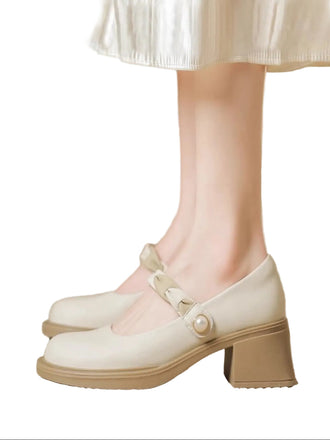 She finds her vintage story in this White Round Toe Chunky Heels Shoes