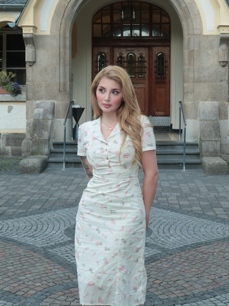Pure Cotton Beige 1940s Puff Sleeves Floral Dress