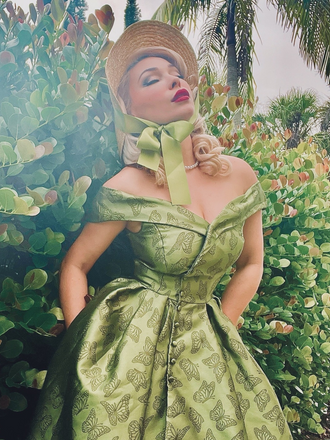 Green 1950s Off-Shoulder Vintage Dress