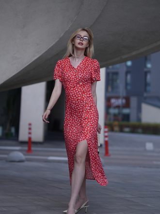 Red 1940s Floral V-Neck Added Button Dress