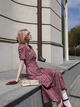 Wine Red 1940s V-Neck Ditsy Floral Dress