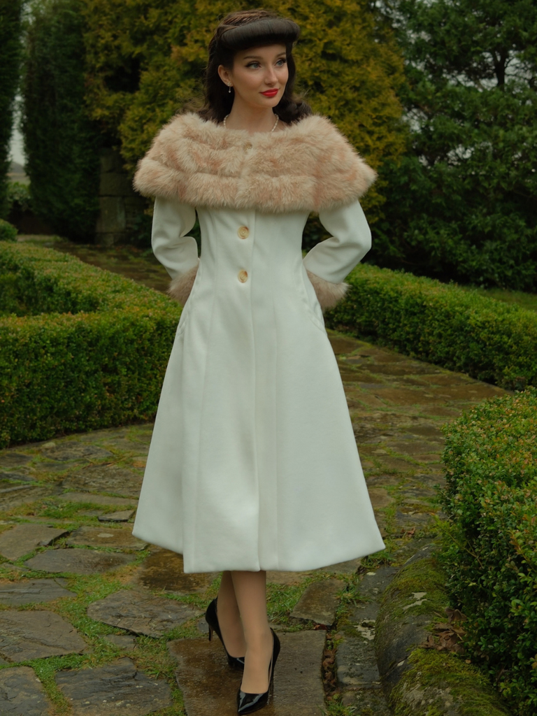 Cream 1950s Multi-Layer Fur Collar Patchwork Coat