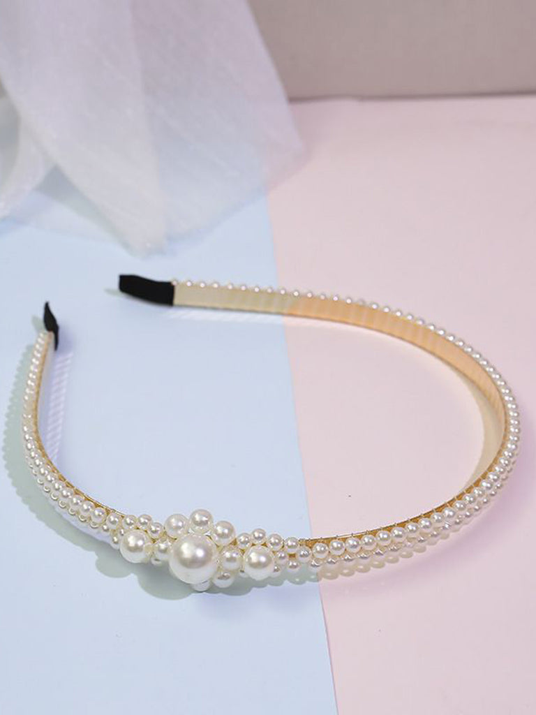 Retro White Pearls Headband