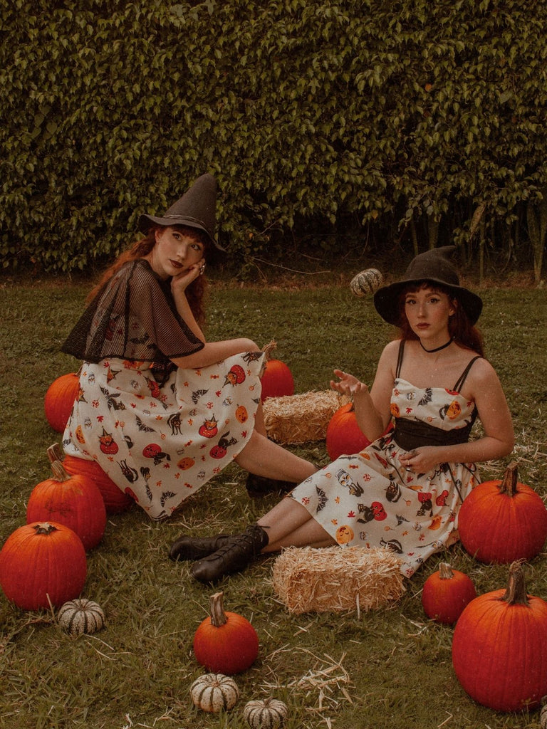 Beige 1950s Halloween Cap Costume Dress: timeless style reimagined
