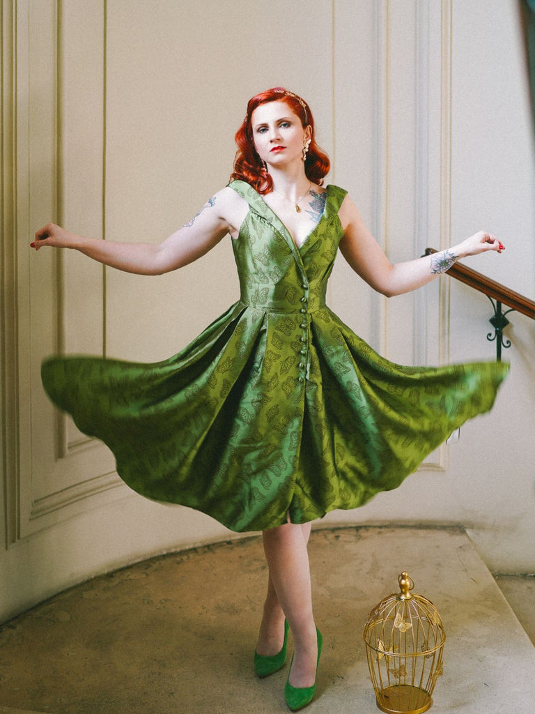 Green 1950s Off-Shoulder Vintage Dress: timeless style reimagined